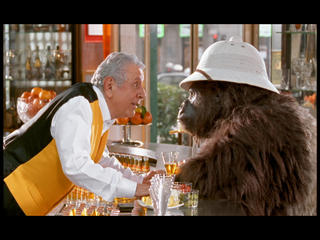 Le Gorille et Dino, le barman