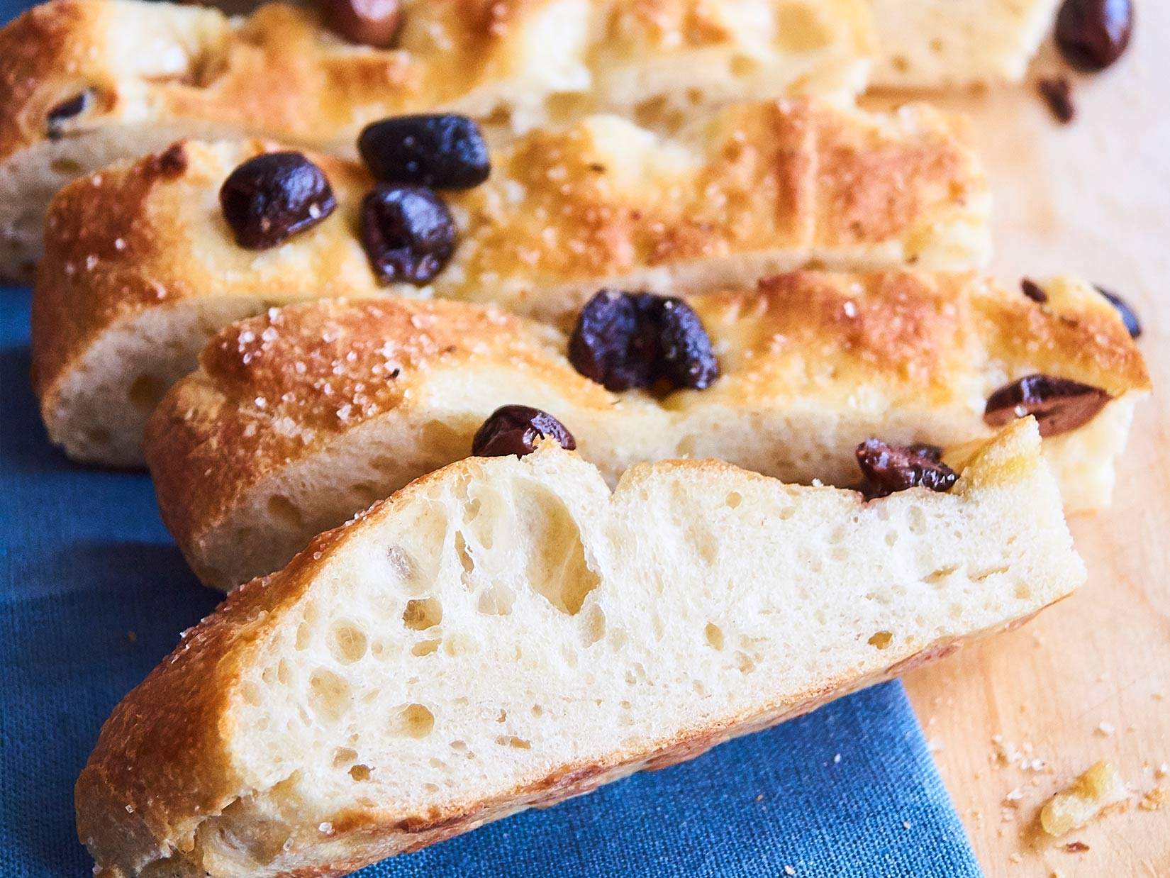 Focaccia mit Oliven