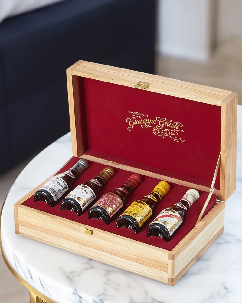 Coffret trésor de Balsamico - Collezione Storica Balsamico Schatztruhe - Collezione Storica – ansprechend in Szene gesetzt