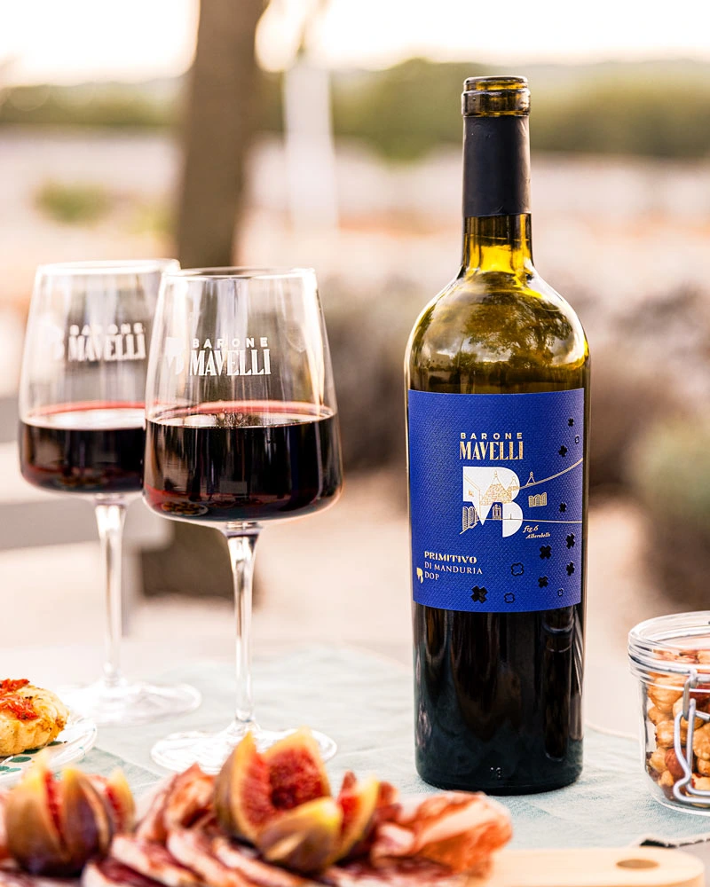 Primitivo di Manduria DOP - vin rouge primé Primitivo di Manduria DOP – Testsieger Rotwein – ansprechend in Szene gesetzt