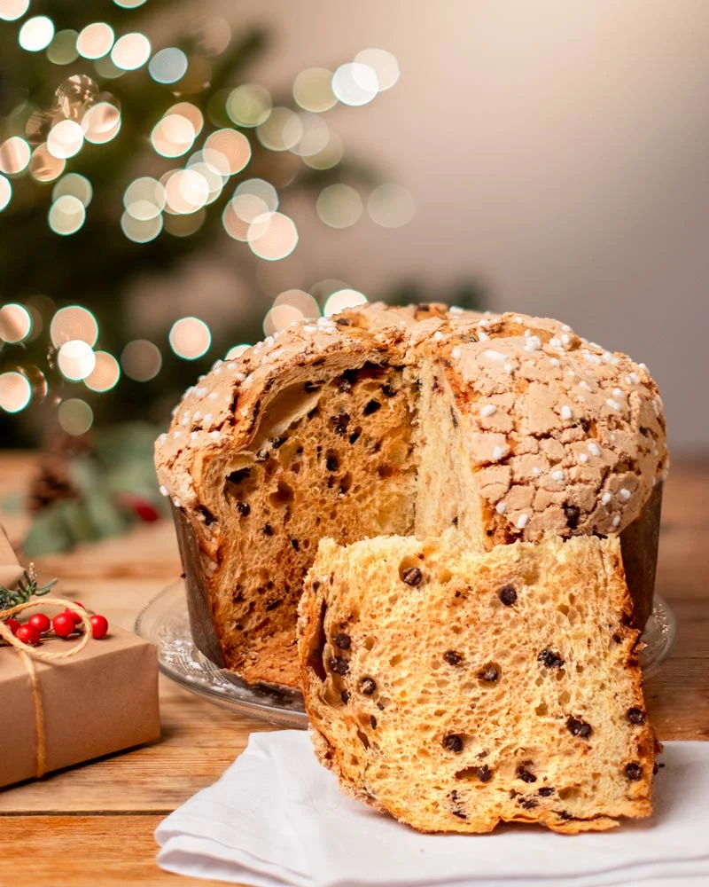 Panettone di Cioccolato Panettone mit Schokolade - im Geschenkkarton – ansprechend in Szene gesetzt