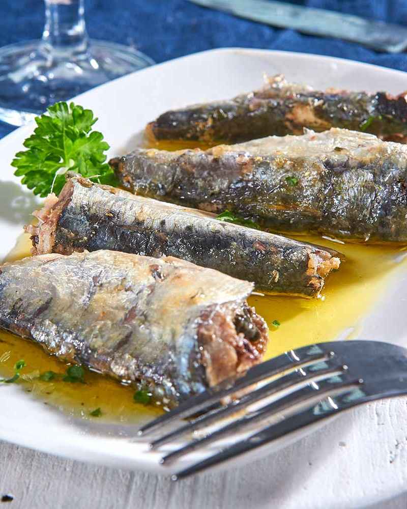 Sardines dans huile d'olive (avec peau) 