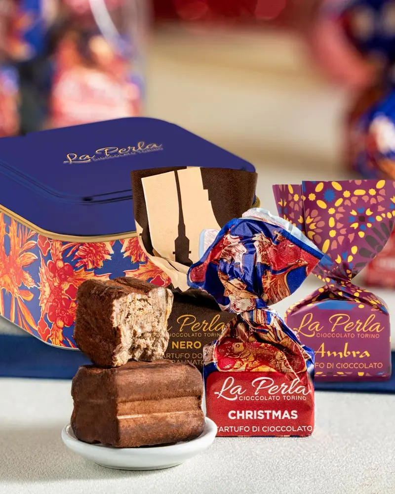 Tartufi de Noël - Mix en minibox Weihnachtliche Tartufi - Mix in Minibox – ansprechend in Szene gesetzt