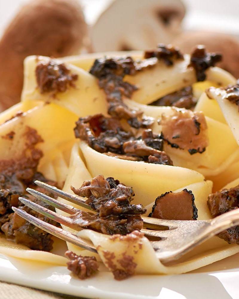 Salsa Fungo e Tartufo Trüffelpaste mit Pilzen