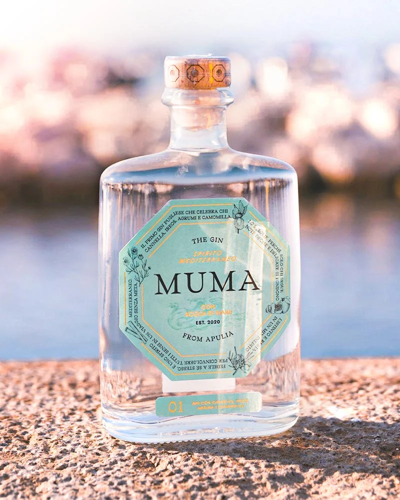 Muma Gin - des Pouilles Muma Gin - aus Apulien – ansprechend in Szene gesetzt