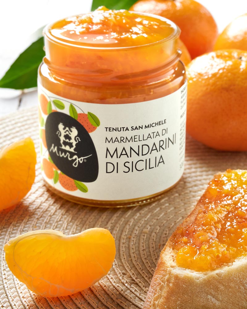 Confiture de mandarines siciliennes Sizilianische Mandarinenmarmelade – ansprechend in Szene gesetzt