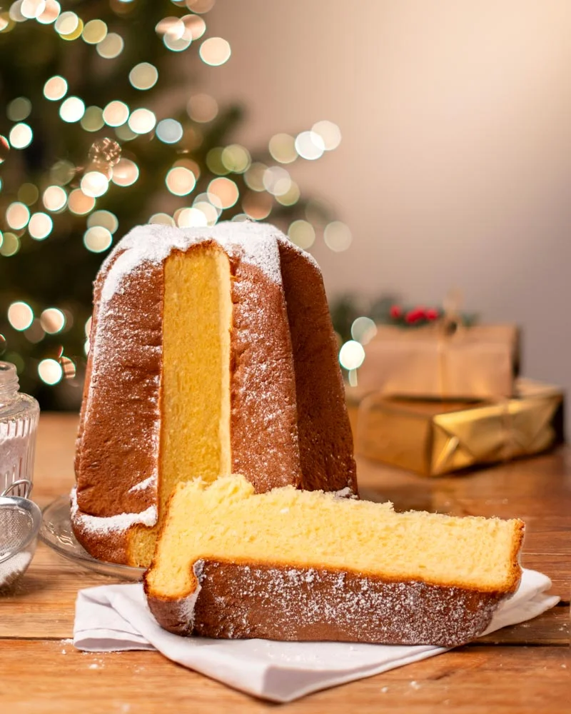 Pandoro Classico Klassischer Pandoro - im Geschenkkarton – ansprechend in Szene gesetzt