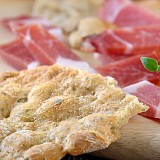 Schüttelbrot del Sudtirolo fatto a mano