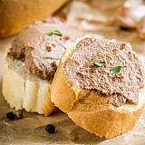 Pasta di acciughe
