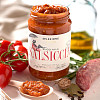 Ragù alla Salsiccia : le grand classique du sud d'Italie, finement épicé est parfait pour vos pâtes. La Salsiccia fraîchement hâchée et menue offre à cette sauce tomate un arôme unique. Toujours le bon choix lorsqu'il s'agit de servir un plat particulier.  
