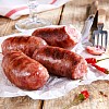Saucisses italiennes fraîches, épicées à souhait. Idéales pour les grillades, en rôtisserie et pour donner du goût aux  sauces. La saucisse Salsiccia est rehaussée d'une once de piment ce qui lui donne un léger ton piquant.