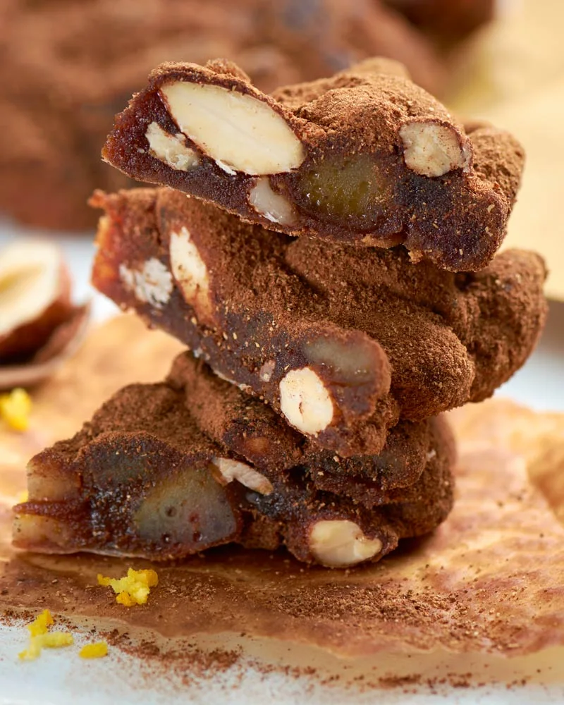 Panforte di Siena panpepato Panpepato - Gewürz-Früchtebrot – ansprechend in Szene gesetzt