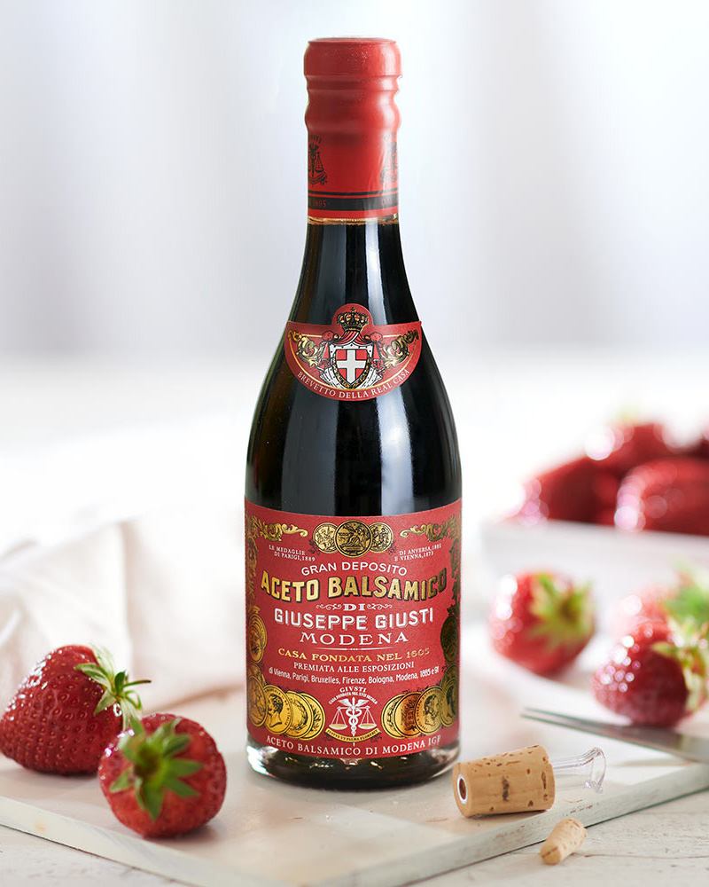 Giusti Il Denso - 3 médailles d'or Balsamico il Denso mit Erdbeeren